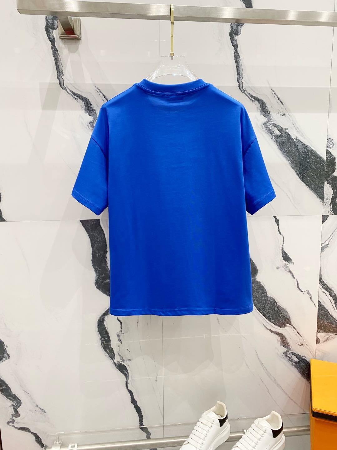 V - TSHIRT