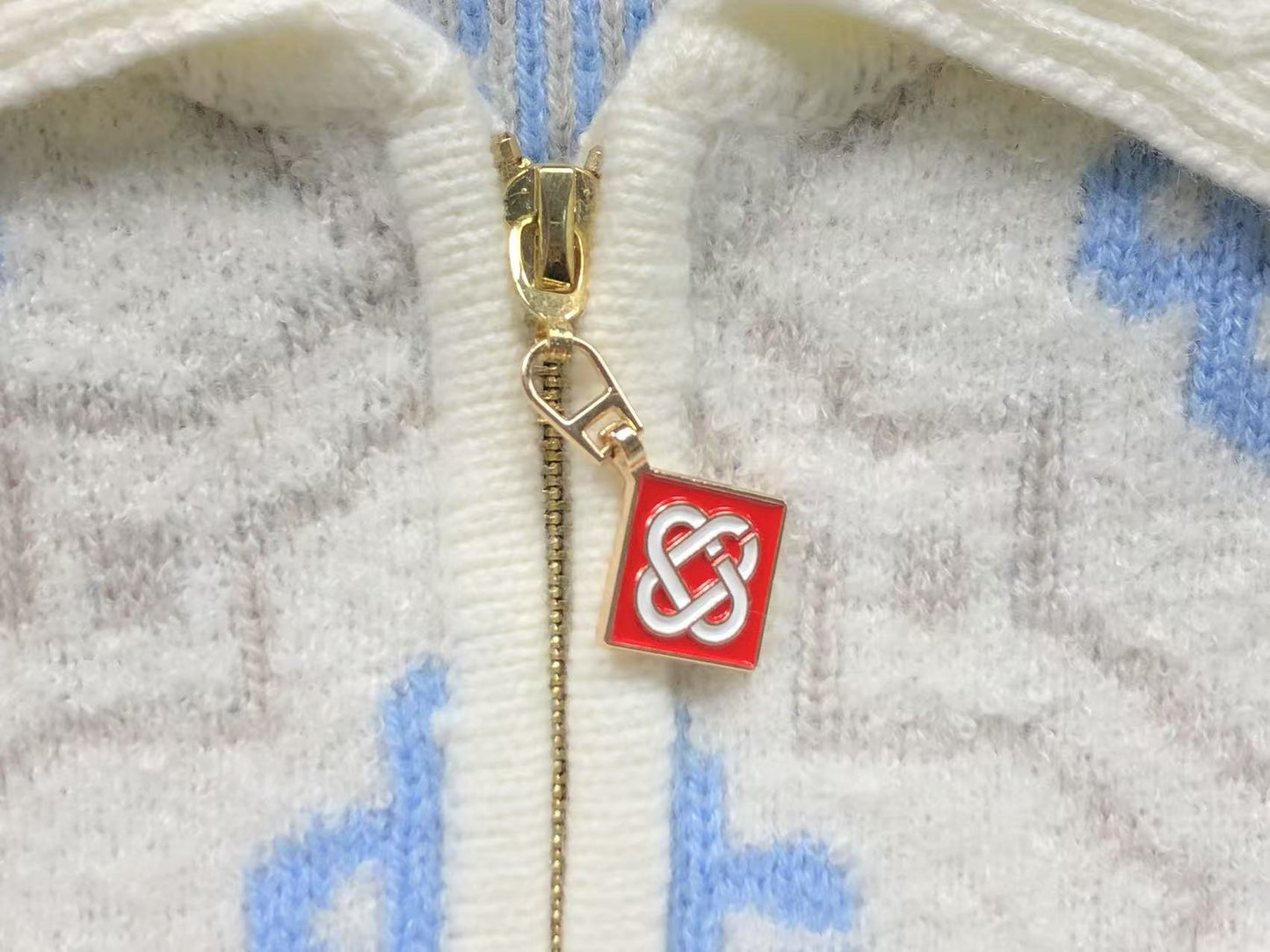 C - SWEATER