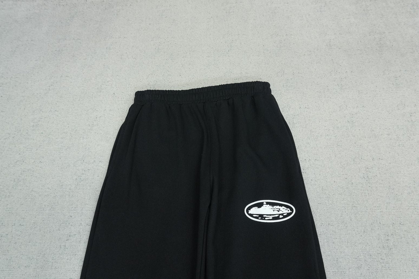C - SWEATPANTS