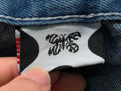 M - SHORTS