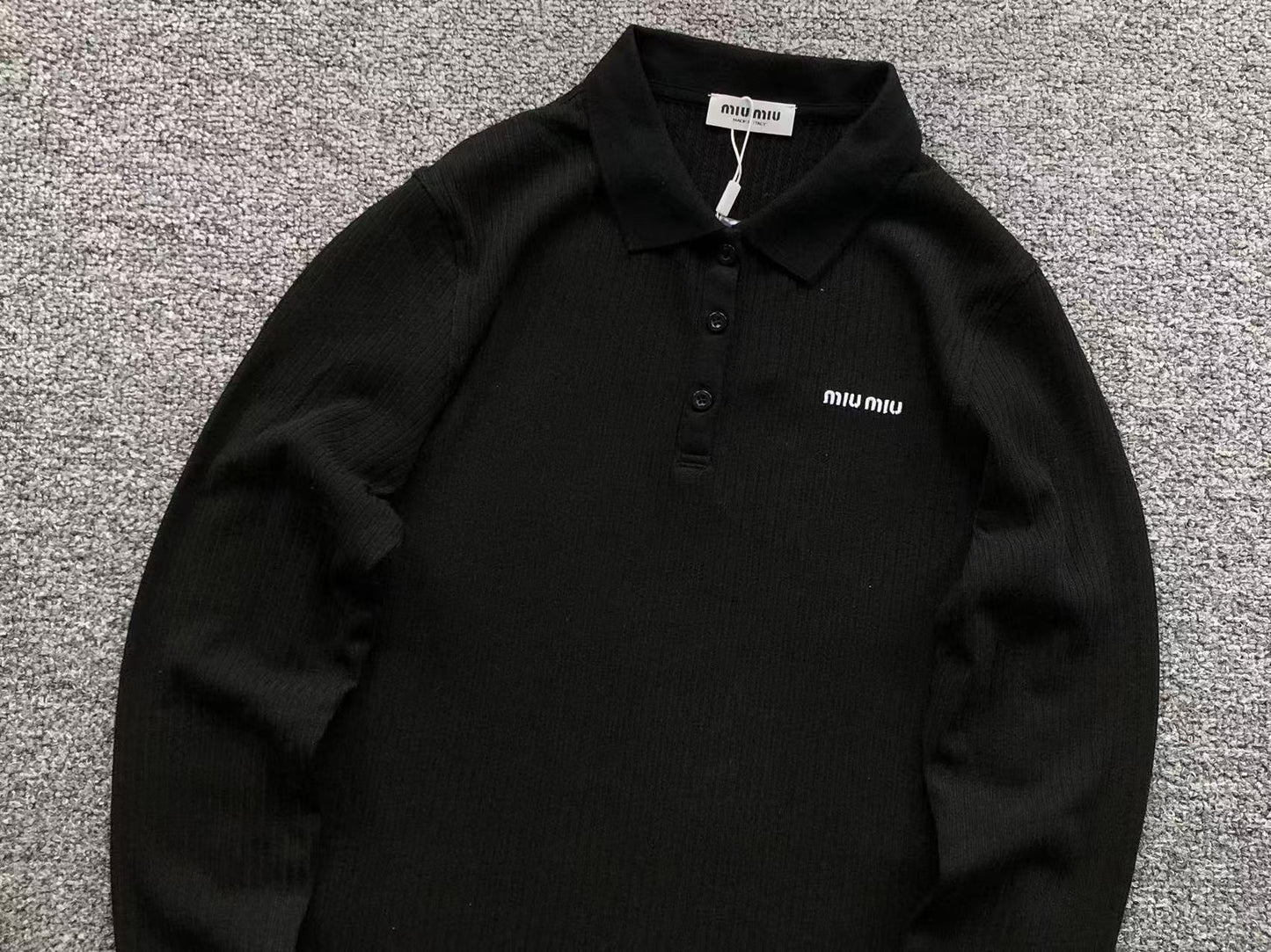 M - SWEATER