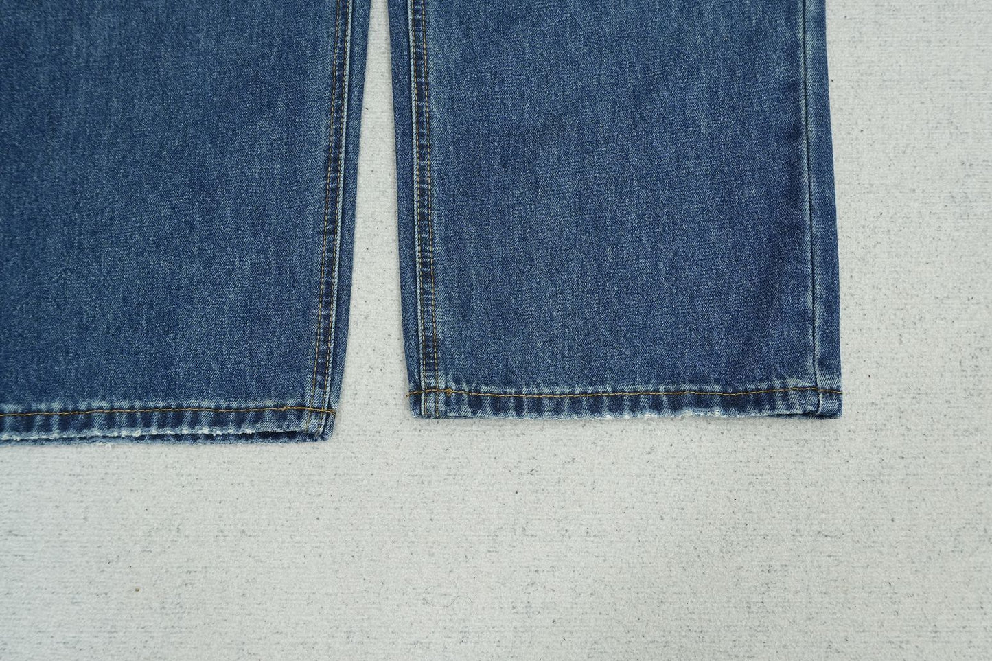 D - JEANS