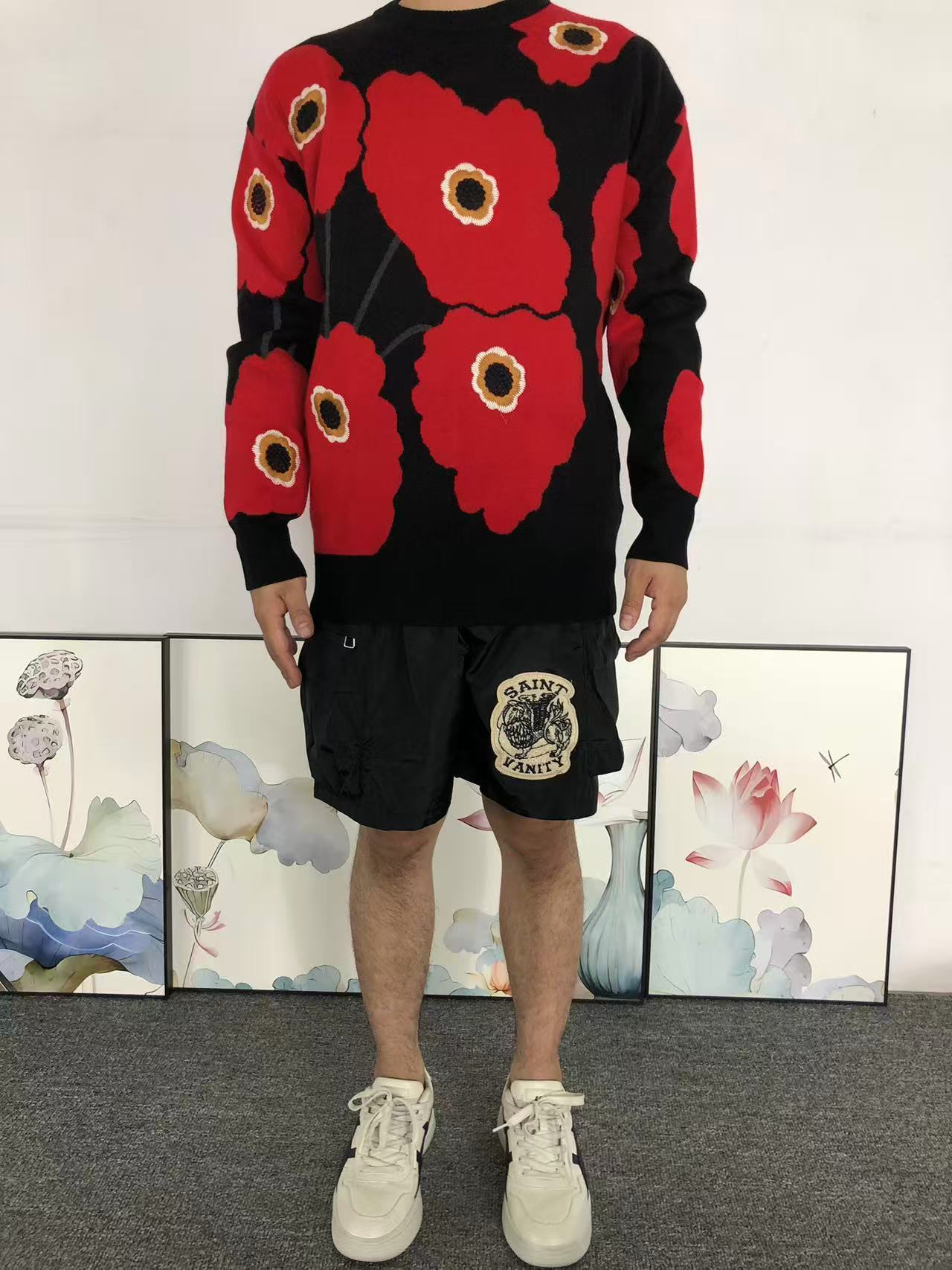 L - SWEATER
