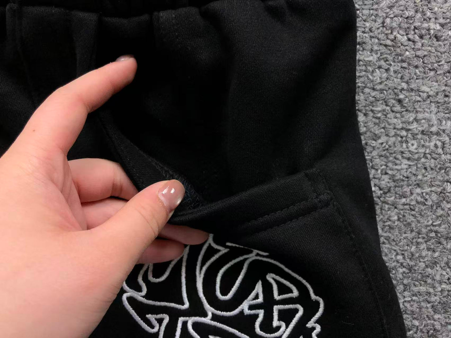 M - SHORTS