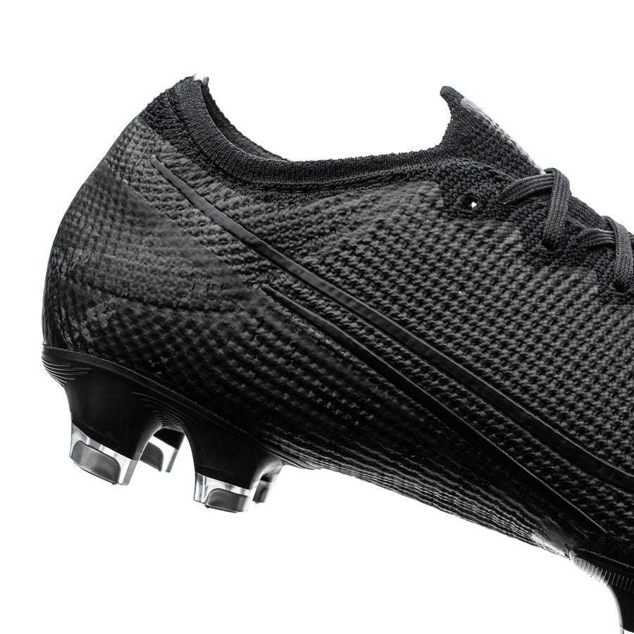 M - FUSSBALLSCHUHE