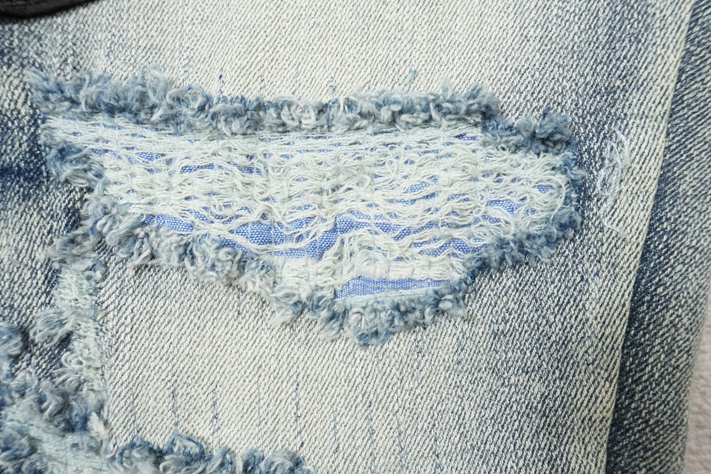 A - JEANS