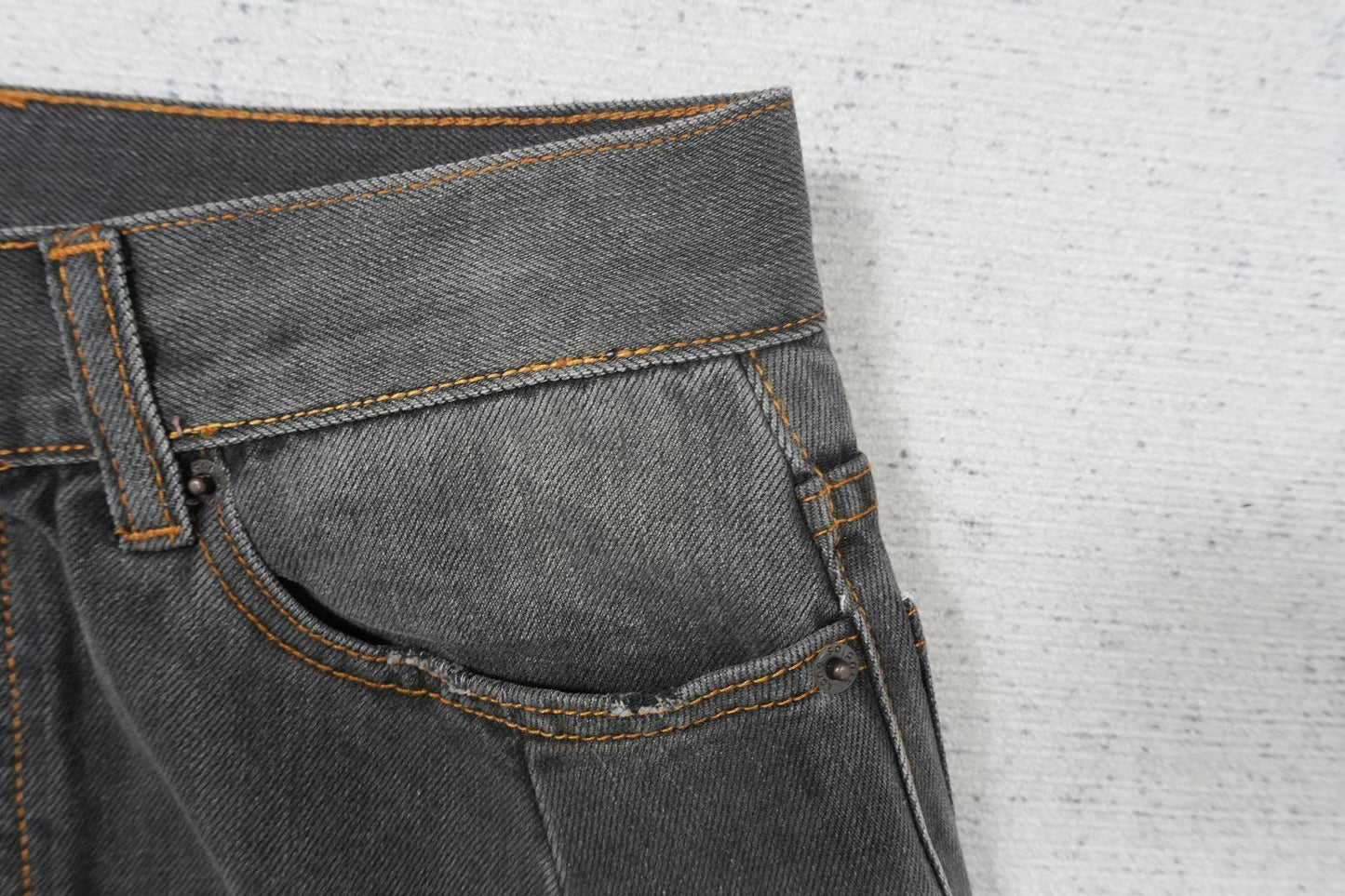 C - JEANS