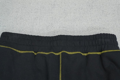 C - SWEATPANTS