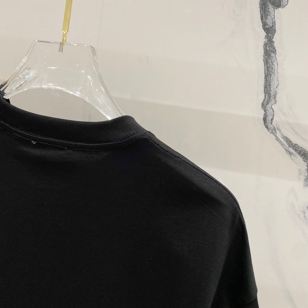 V - TSHIRT