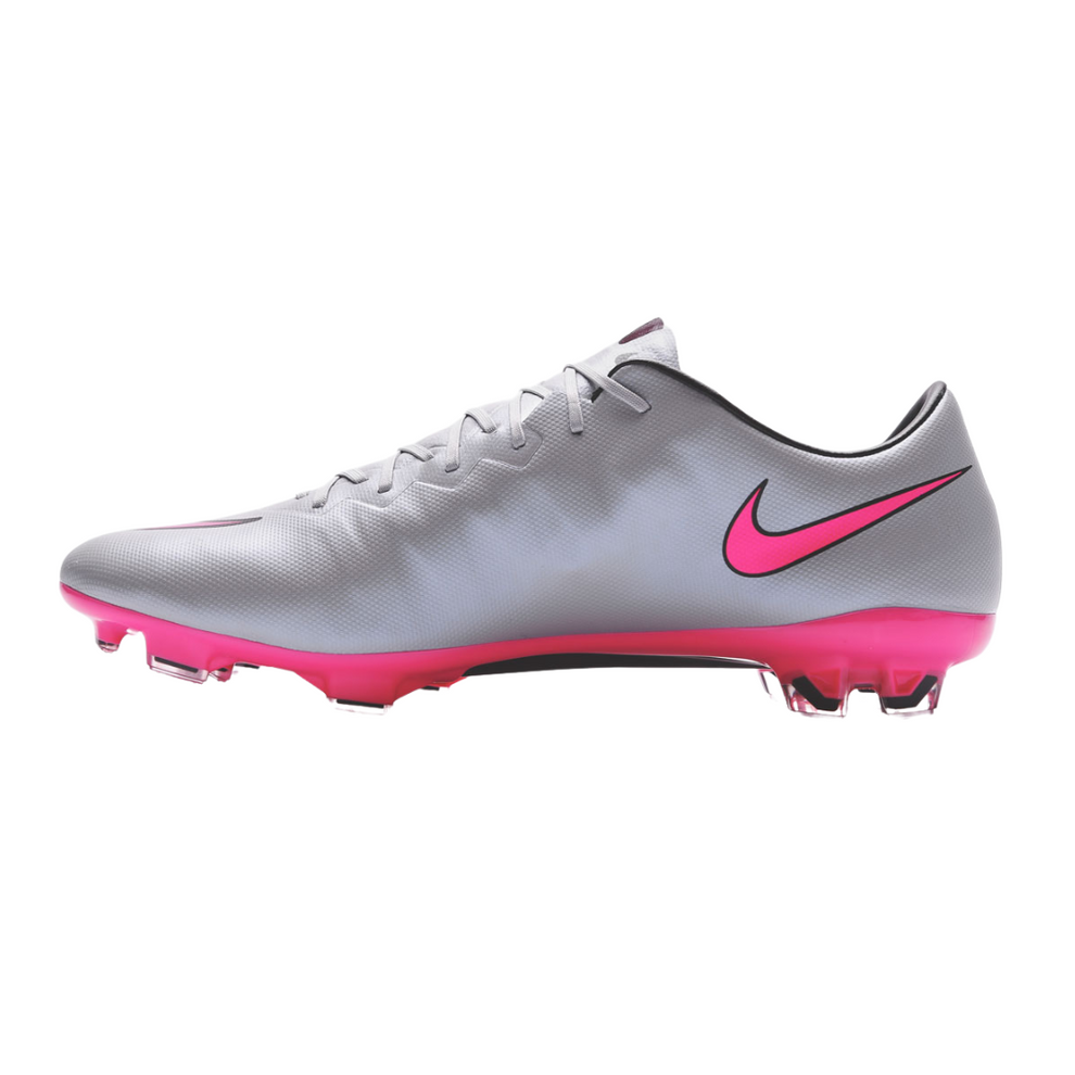 M - FUSSBALLSCHUHE
