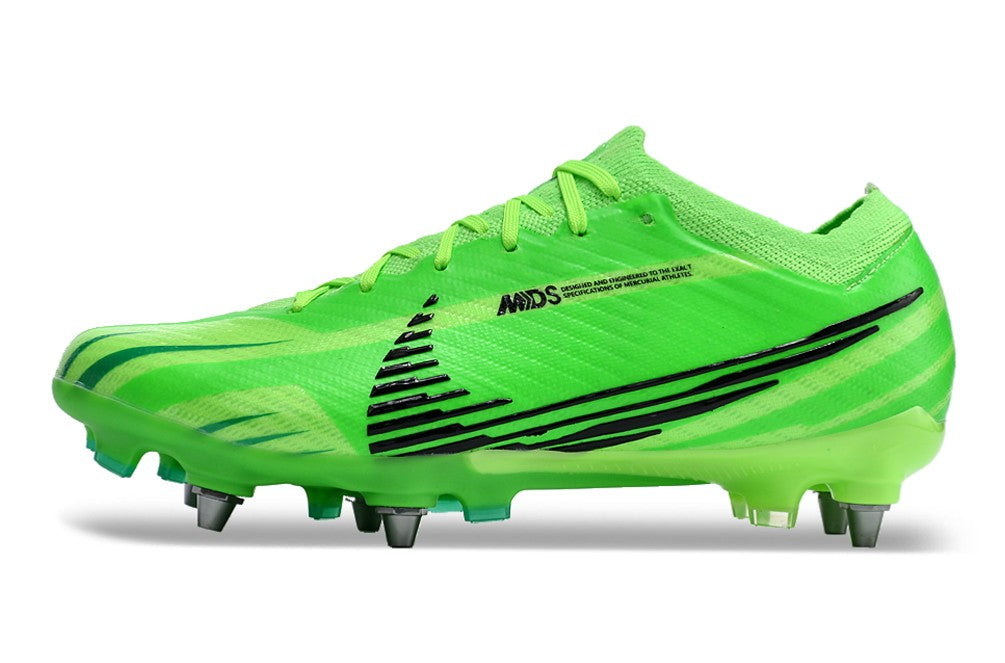 M - FUSSBALLSCHUHE