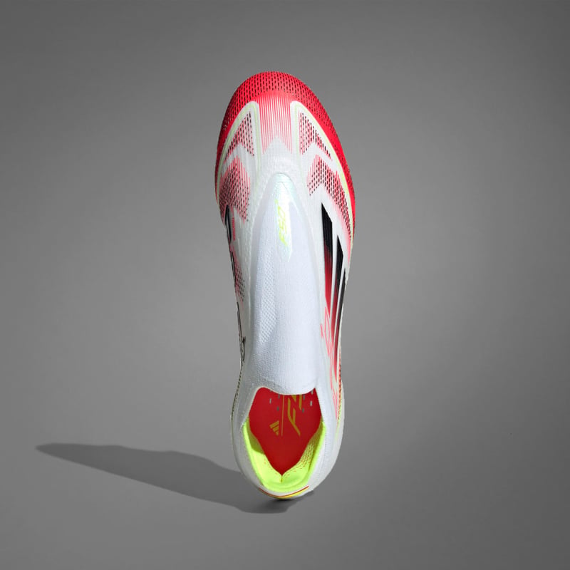 F - FUSSBALLSCHUHE